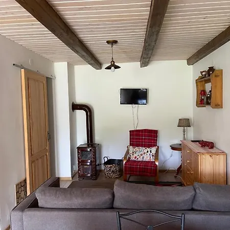 Usadba Novoselitsa (Zakarpattia)