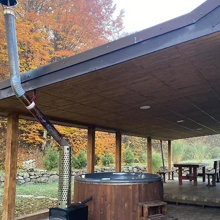 Holiday Usadba Ferienhaus Novoselitsa (Zakarpattia)