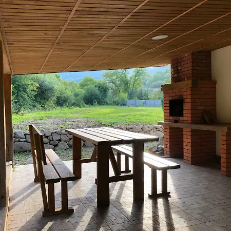 Holiday Usadba Novoselitsa (Zakarpattia)