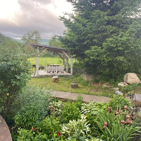 بيت للعطل Usadba